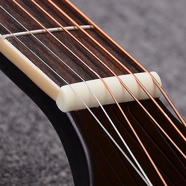 1 x Set Benbroar & Sadel & Mutter för Akustisk Elgitarr & Ukulele