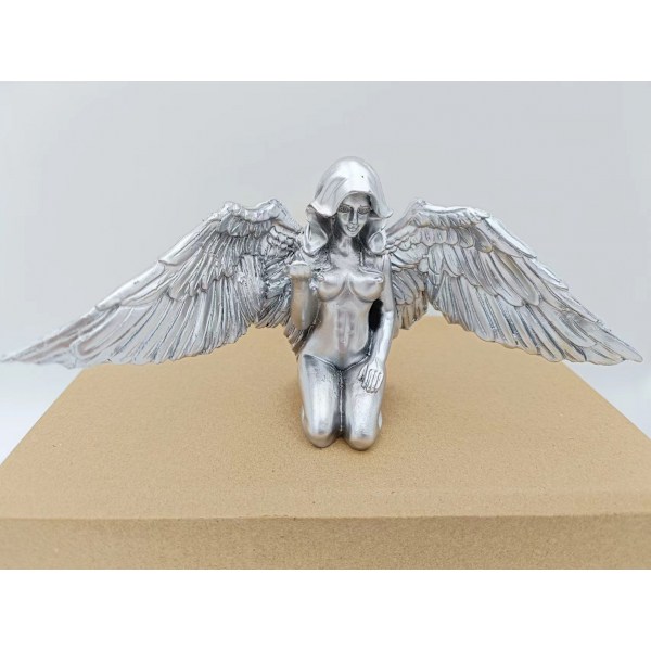 Art Angel Kvinde Kvinde Vinger Knælende Kappe Hat 3D Engel Kunst Statue Dekor Sølv Finish Knælende Nøgen Vinget Kvindelig Statue