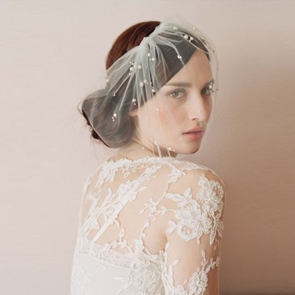 Kort brudslöja med pärlkam 1920- mesh Enkelskiktad fågelbursslöja för bröllop (Ivory 01)