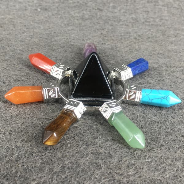 Helende Krystaller Pyramide & 7 Chakra Punkt Energi Generator, Sort Obsidian