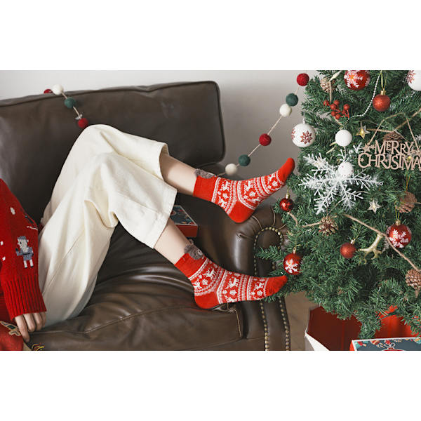 Syksyn ja talven sukat Lasten puuvillaiset sukat Uudenvuoden keskipitkät sukat Joulu sukat Naisten luovat piirretty eläinsukat Lahjasukat Santa Claus 4  pairs/box