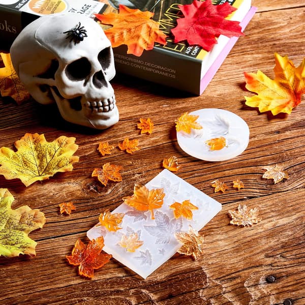 7 Stykker Græskar Silikonforme Halloween Harpiksforme Thanksgiving Lys Epoxy Mapleforme Blandede Spøgelsesforme til Efterår DIY Håndværk