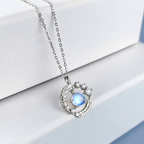 Månesten Halskæde Choker Halskæde til Kvinder Regnbue Syntetisk Månesten med Sterling Sølv Kæde 16”-18” Fin Kort Halskæde Gave til Kvinder