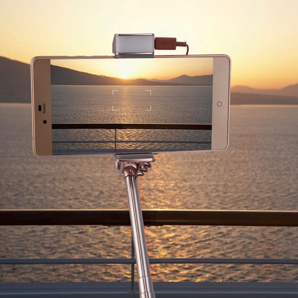 Trådløs Bluetooth Udtrækkelig Håndholdt Sammenfoldelig Fyldlys Selfie Stick Monopod (Rose Guld)