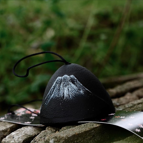 Japansk Gjutjärnsvindklocka Tempelhänge Mount Fuji Design Svart Fuji-black