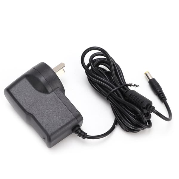 Strømadapter 9V Sort Multi Effects Plast Bredt Anvendelig Linjelængde 190cm 9V AC100‑240VAU Stik