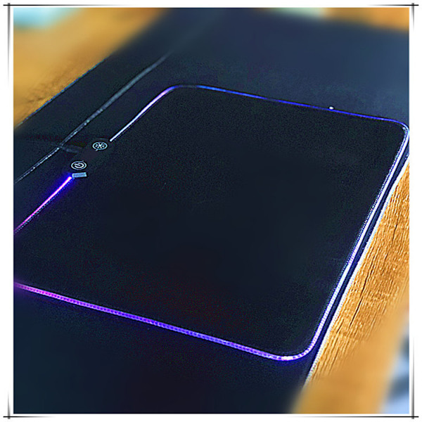 RGB Gaming Mousepad, LED Blød Ekstra Stor Computer Tastatur og Mussemåtte, Vandafvisende Skridsikker Gummibund til Gamer (31,5