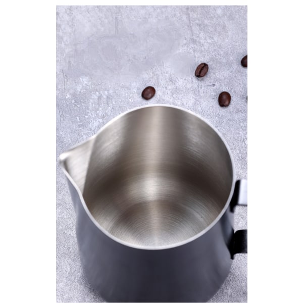 304 rostfritt stål 600 ml stor kopp, kaffemugg, cappuccino, latte, varm chokladkopp, köksdedikerad mätkopp. (Svart)