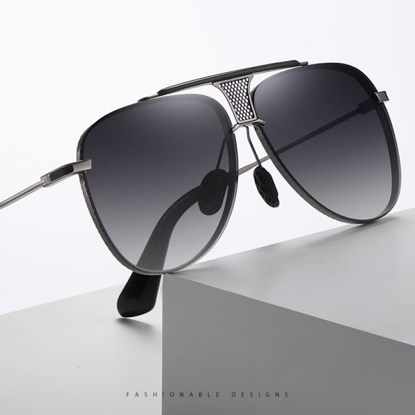 Klassiske polariserte solbriller for kvinner Trendy firkantede solbriller Shades Glitrende skinnende ramme -UV400-beskyttelse