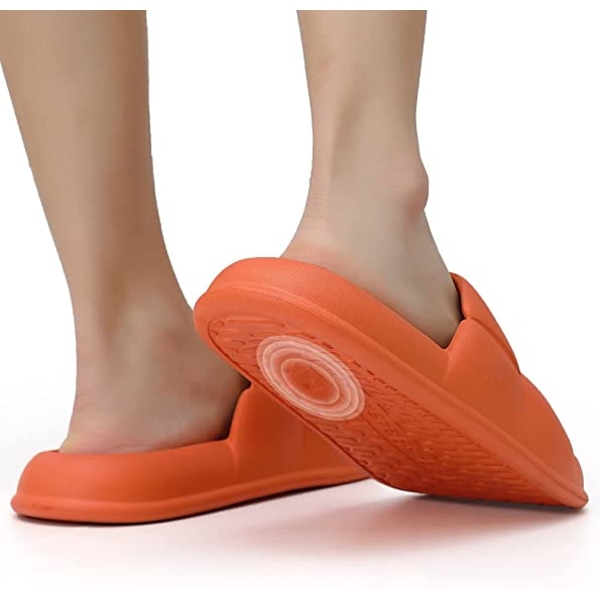 Kuddslippers för kvinnor och män Molnslippers halkfria snabbtorkande badrumsslippers, öppna tåslippers mjuka tjocka tofflor (orange)