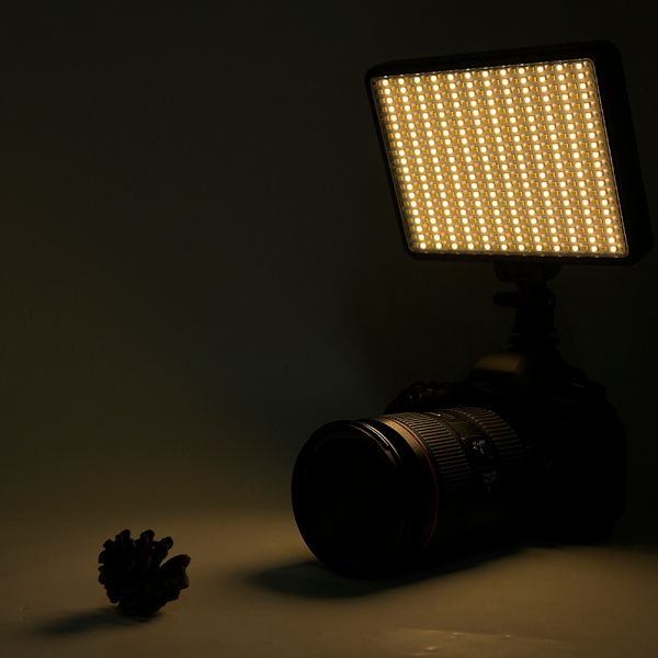 VBESTLIFE PAD360 Video LED-ljus 3200-5600K Steglöst dimbar med NP-F550 batteriladdare