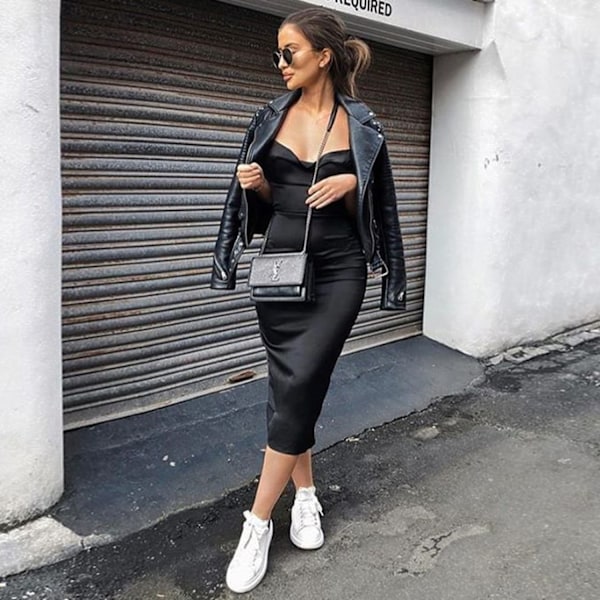 AVEKI Dam Sexiga Läder Spaghetti Armband Klänningar Low Cut Ärmlös Rygglös Slit Hem Party Cocktail Club Midi Bodycon Klänning, Svart, S