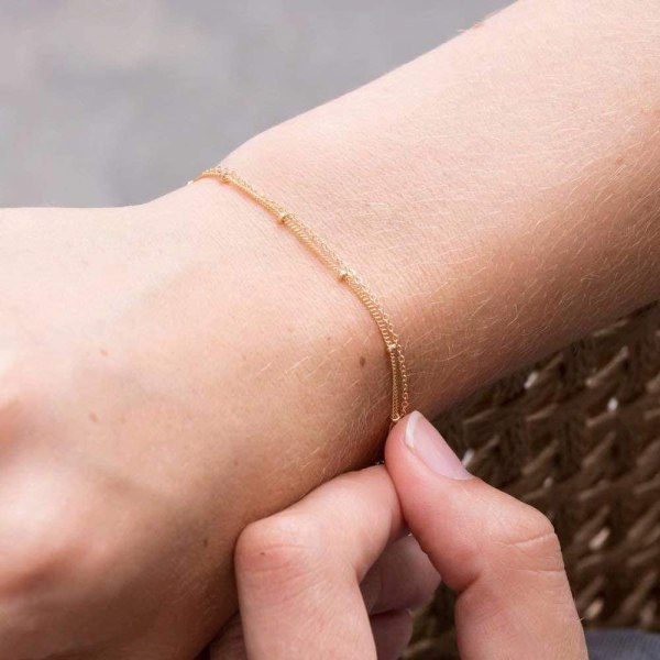 Wekity Delikat Guld Armband för Kvinnor, Justerbart Skiktat Armband, Oval Kedja Guld Armband Dam Smycken