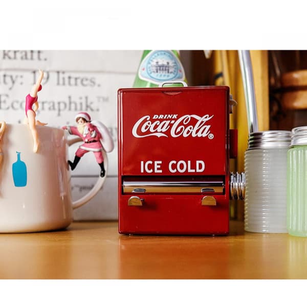 AVEKI Coca-Cola -hampaidenpuhdistajakone pieni