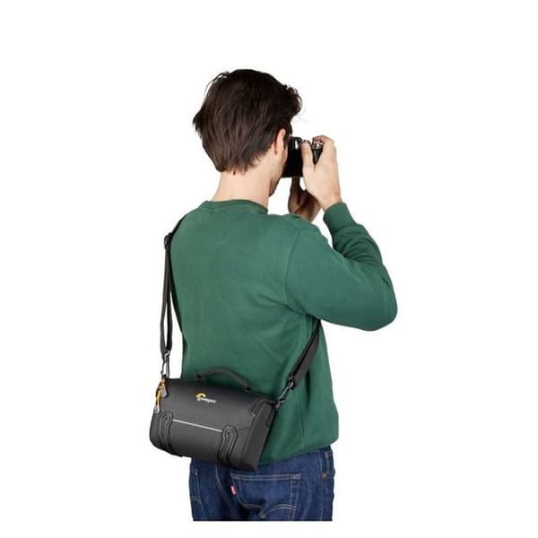 Lowepro Skuldertaske Adventura SH 160 III Sort - 8024221723519