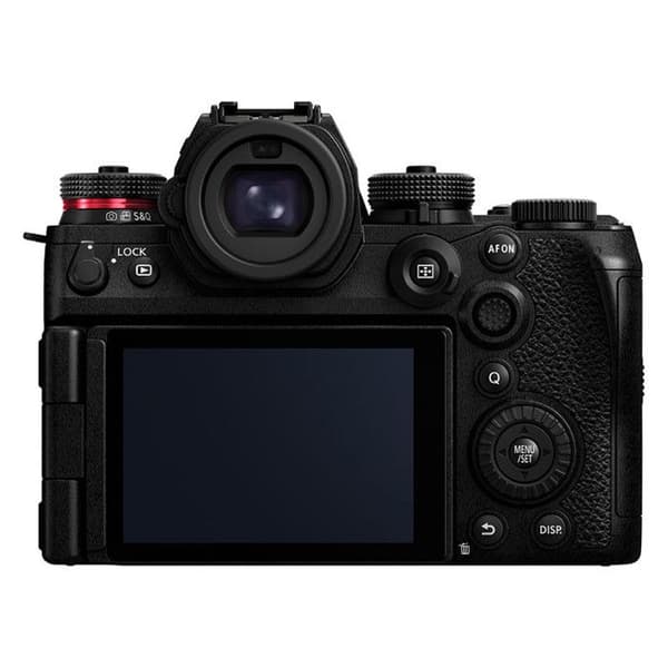 PANASONIC LUMIX S1 IIE + Objektiv S 26mm f/8 Pancake