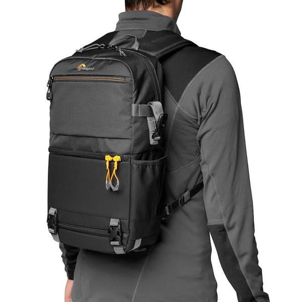 LOWEPRO Slingshot SL 250 AW III Reppu Musta