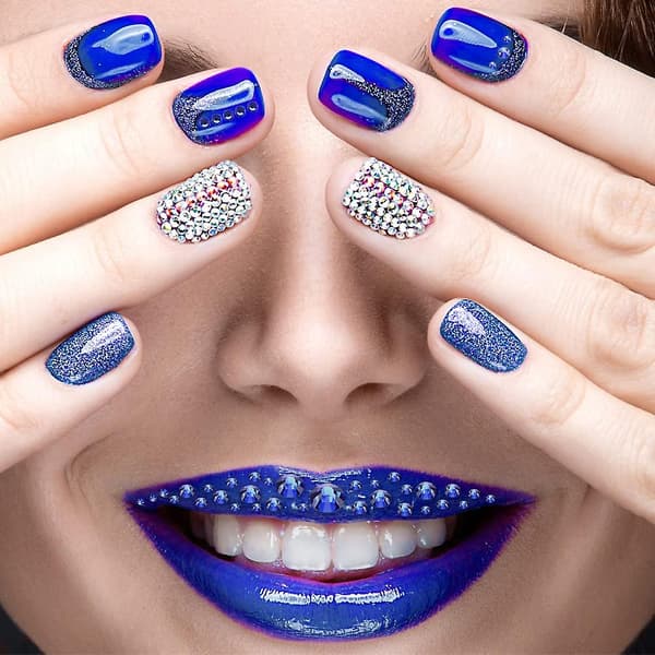 Kristallrunda nagelkonstplattor bakre strassstenar blue