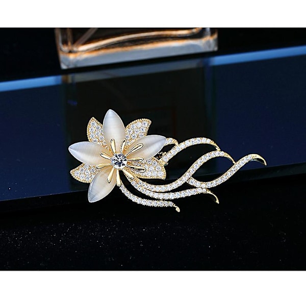Kvinnors brosch, mode legering elegant blomma strass brosch stift för kläder klänning dekoration smycken