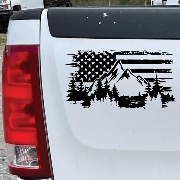 Road Rage Premium Køretøjsmærkater - Patriotisk Amerikansk Flag og Bjerge Klistermærke - Bil, Lastbil, Computer, Væg - Hvid eller Sort