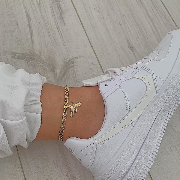 Girl Gang. Guld Gun Anklet - Stilrent Guldkedja Hänge Anklet