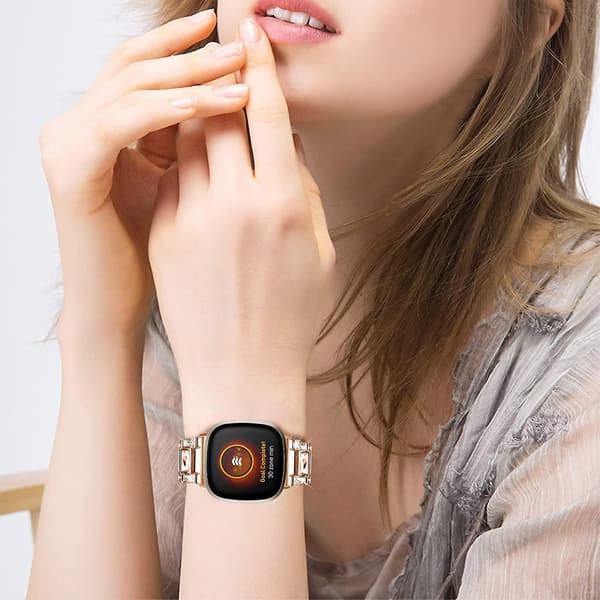 Til Fitbit Versa 4/Sense 2 Resin Urrem Rustfrit Stål Rhinestone Dekor Urrem Rose Gold Nougat Pattern