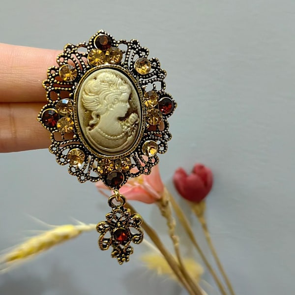 Klassisk elegant kristall strass cameo brosch elegant brosch för kvinnor flickor festgåva guld