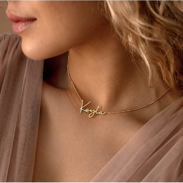Personligt namn halsband för flickvänsgåvor, 18k guldpläterat flerskiktsnamn halsband personliga gåvor för fru mamma