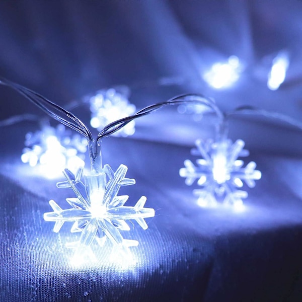Halloween-valot, 4,8 m 30 LED vedenpitävät 3D kurpitsa-lepakko-kummitus paristokäyttöiset valosarjat ajastimella - 8 valaistustilaa söpö keijuvalo ikkunaan Snowflake Cool White
