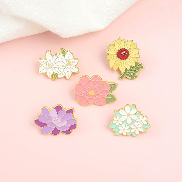 4 st Söt Emalstift Set för Jackor Ryggsäck Skjorta Lapel Badge Pins Estetisk Brosch för Kvinnor Mode Smycken