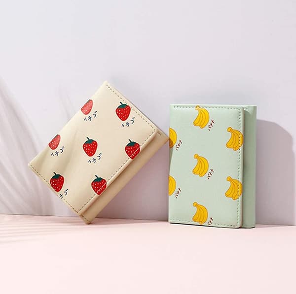 Cartoon Frukt Tri-Fold Plånbok Multi-Kortfack Liten Plånbok för Present (Beige) USZQAA004