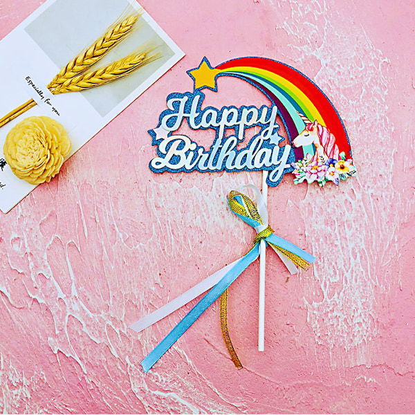 Bakt kake med flagg, regnbueskyer, enhjørninger, laser happy birthday kortdekorasjoner