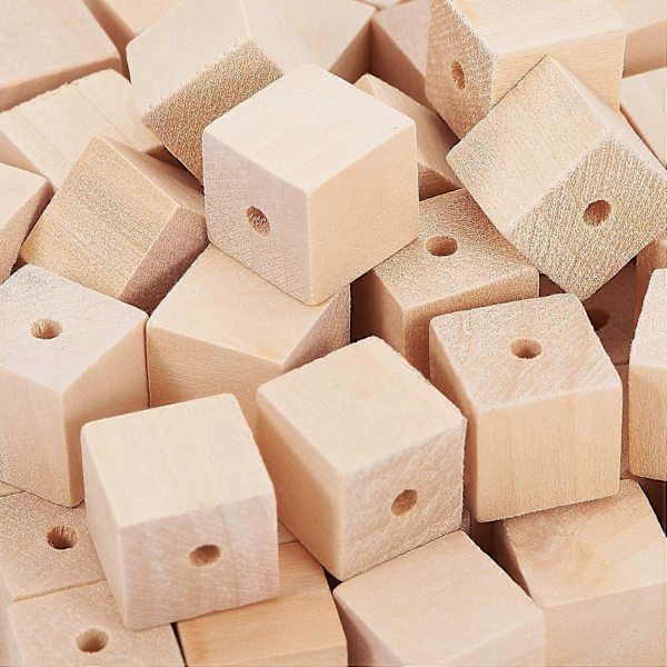 65 kpl Kuutiomaisia puuhelmiä Viimeistelemättömiä puukuutioita 19~20 mm Porattuja puupalikoita Neliömäisiä puuvälihelmiä joulukuusen kodin maalaistalon sisustukseen Koruihin
