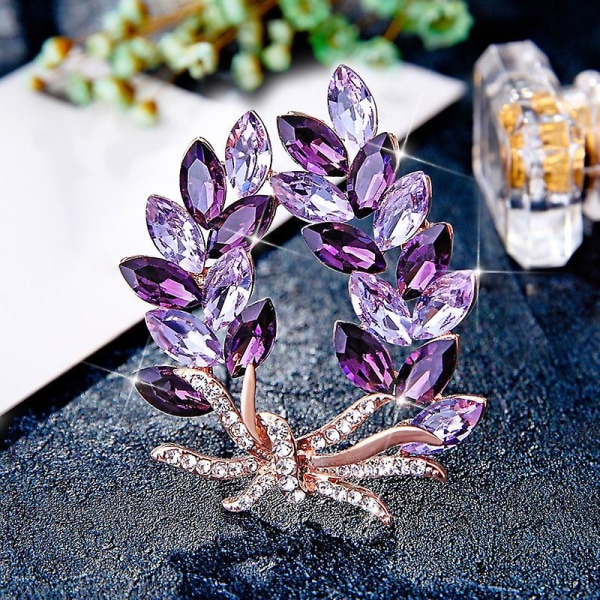 Konstgjord kristallblombrosch Elegant smyckebroscher för kvinnorelegant blombroschnål Strassbroscher för kvinnor klädsel
