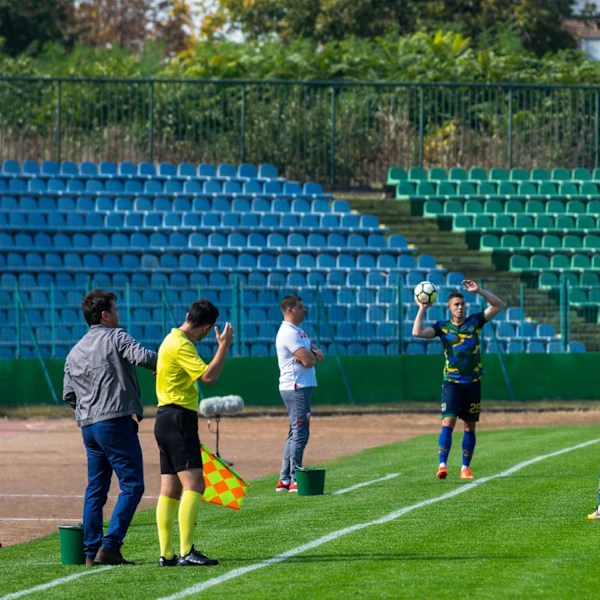Fotbollsdomare-kit, Fotbollsdomare-plånbok med anteckningsbok, rött kort, gult kort och metallvisselpipa för fotboll, 1 förpackning