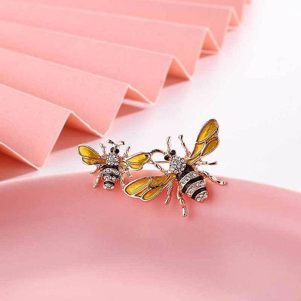 Klassiska guldgula bi brosch one size metall strass mode set eleganta personlighet broscher
