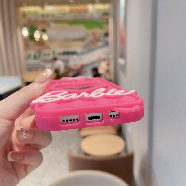 Sopii iPhone 14:lle peilisuojakotelolla (c)