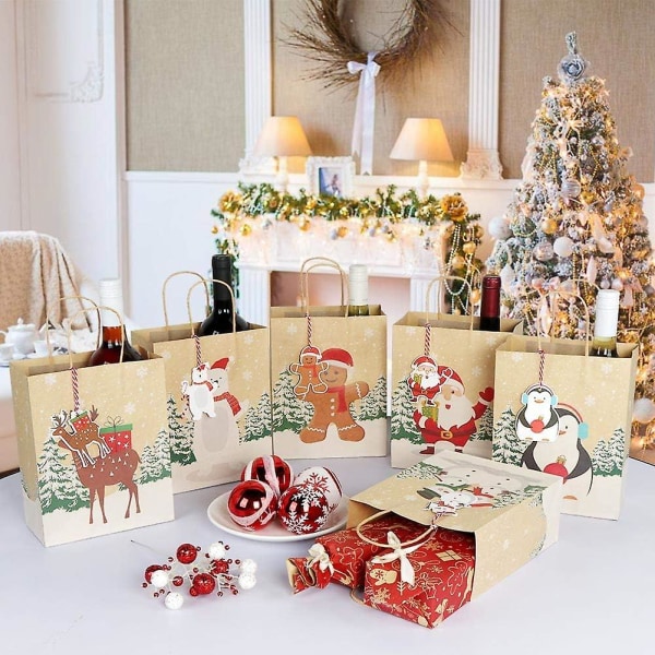 Paket med 24 julklappspåsar med handtag och etiketter för julfestdekoration, 9 X 7 X 4 tums julgodispåsar 24 pieces
