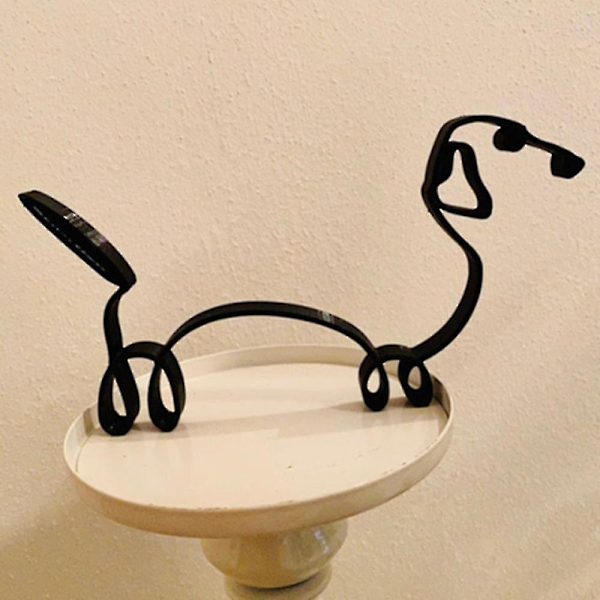 Nytt salg Moderne minimalistisk metallhundskulptur hjem rom dekor statue kunst ornamenter Dachshund