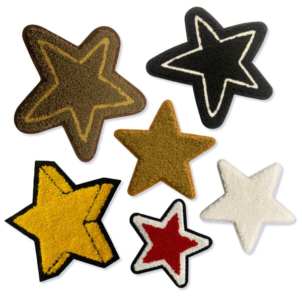 broderte strykemerker med pentagrammotiv
