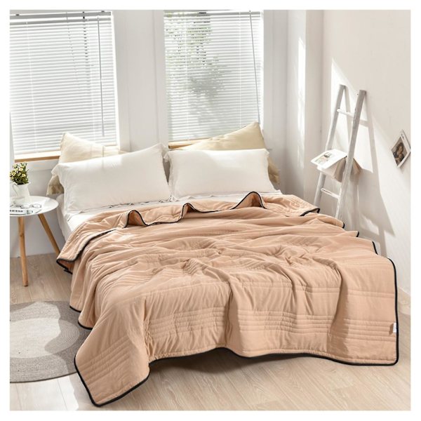 Ultra Cool -peitto kokoihin Full ja Twin - Ultrapehmeä ja pestävä peitto aikuisille ja lapsille Camel 100x150