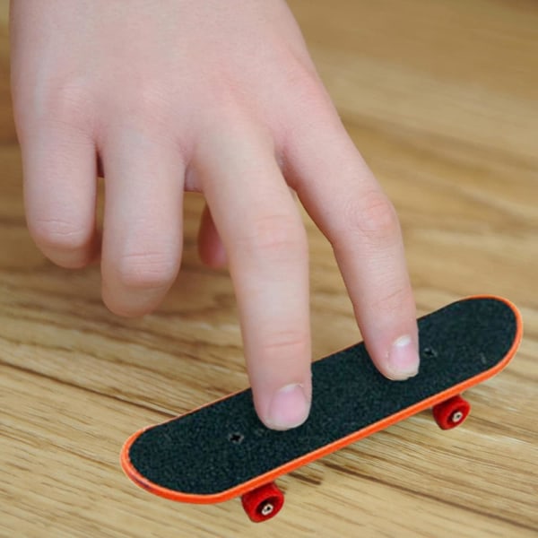 2 stk Mini Finger Skateboard | Trykt Mini Finger Skateboarding | Kreativ Fingerbevægelse Mini Longboard Fest, Skater Fest Tilbehør Rekvisitter