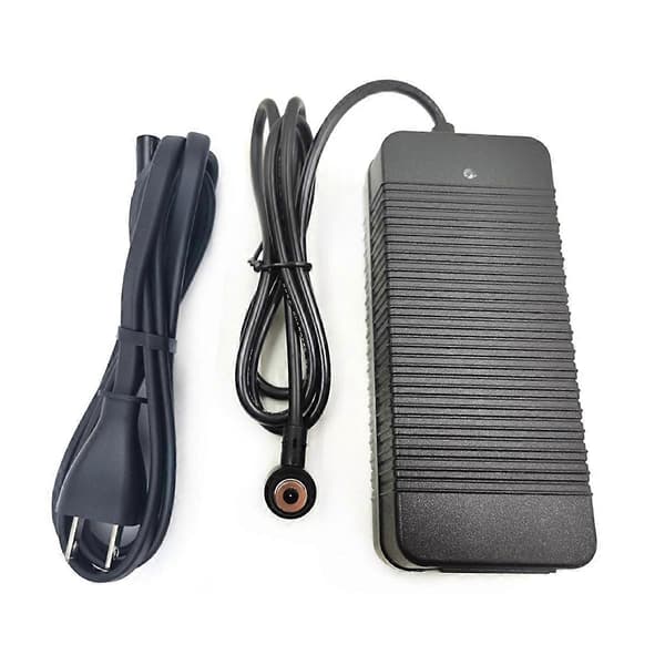 Til 4 Pro Elektrisk Scooter 42V 2A Dedikeret Magnetisk Oplader US Stik Black