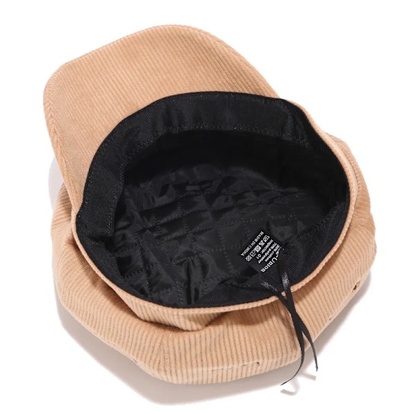 Vild Ny Kordbroderad Åttkantig Mössa Mode Liten Fräsch Alfabet Retro Casual Baskrar Högkvalitativa Herr- och Damhattar