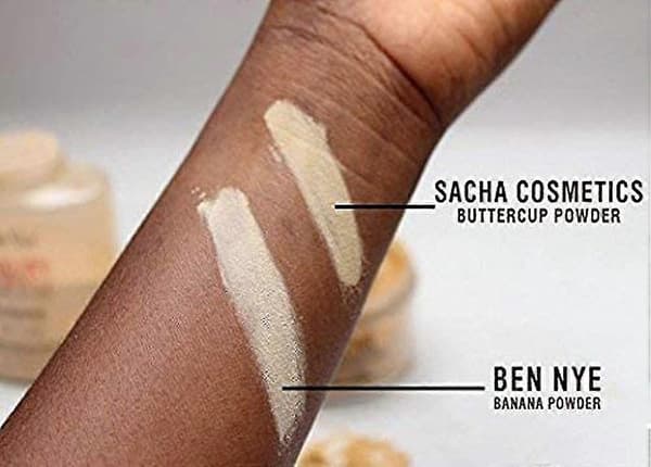 2 st Sacha Buttercup Setting Powder - Fint Malet Och Blixtvänlig