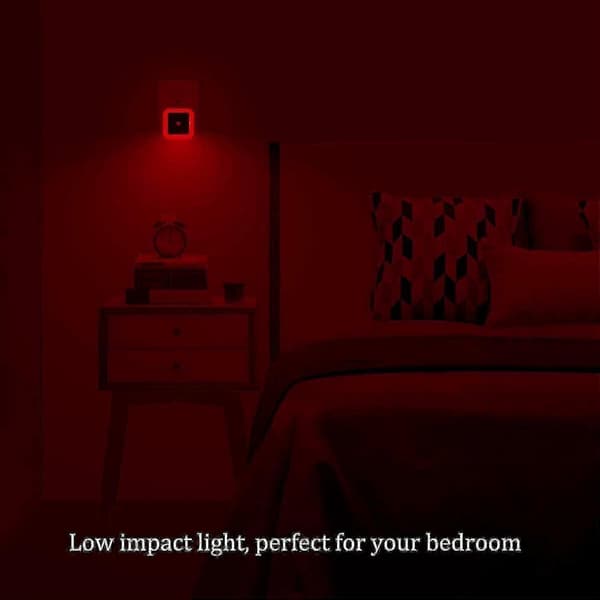 4-pakning rød LED nattlampe med skumring-til-daggry-sensor, automatisk på/av