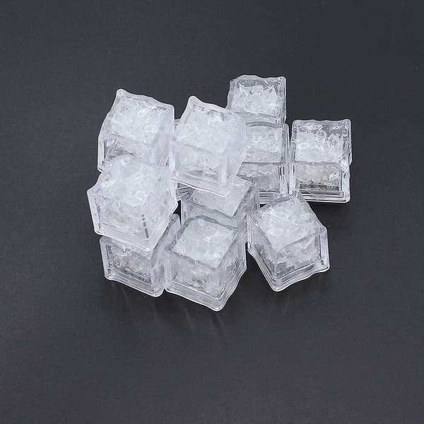 12-pack LED-isbitar för drycker, flytande sensor, vattenaktiverad glöd, julbröllop