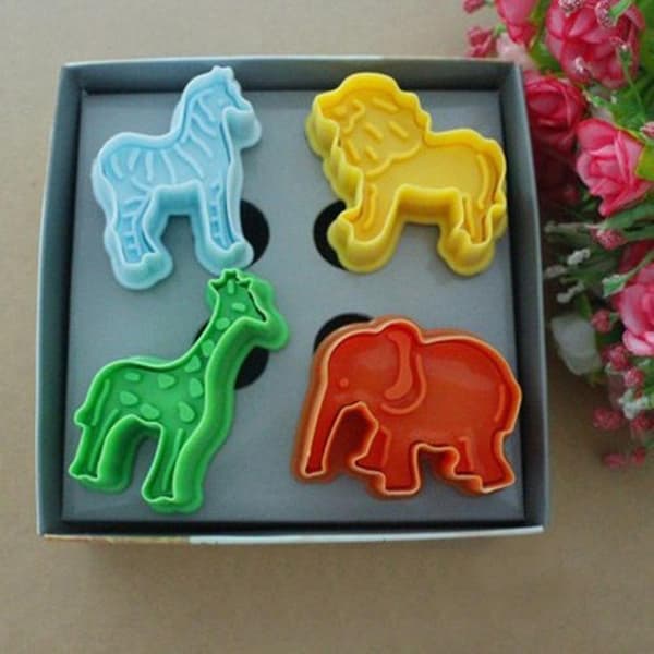 Sæt med 4 dyreformede fondantkageforme