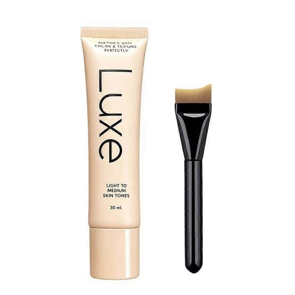 Luxe fargeendrende foundation 30ml som perfekt matcher hudtone og tekstur Light