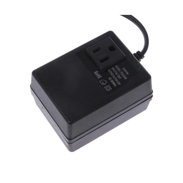 200W AC 220V til 110V Reduserende Transformator Reise Strømadapter EU-plugg-DTCJY